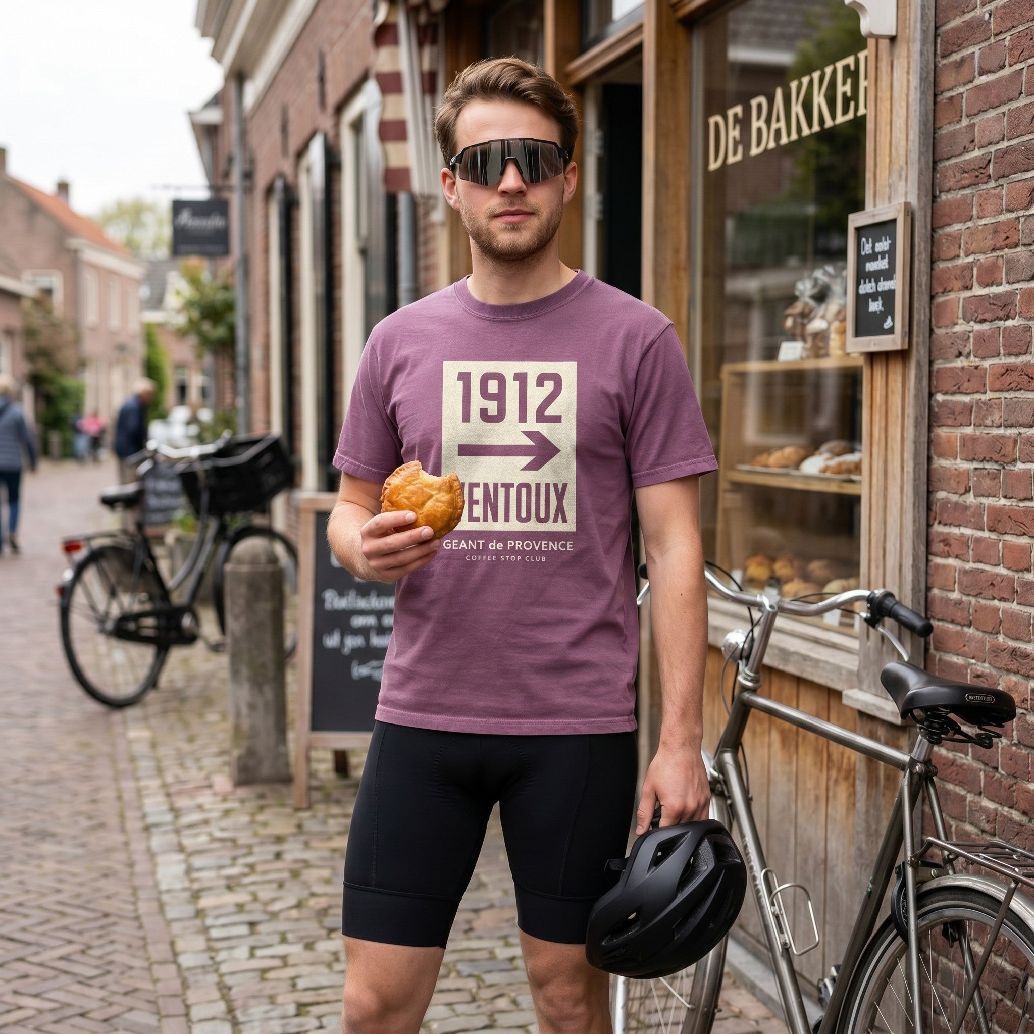 Ventoux 1912 T‑Shirt — Berry lifestyle