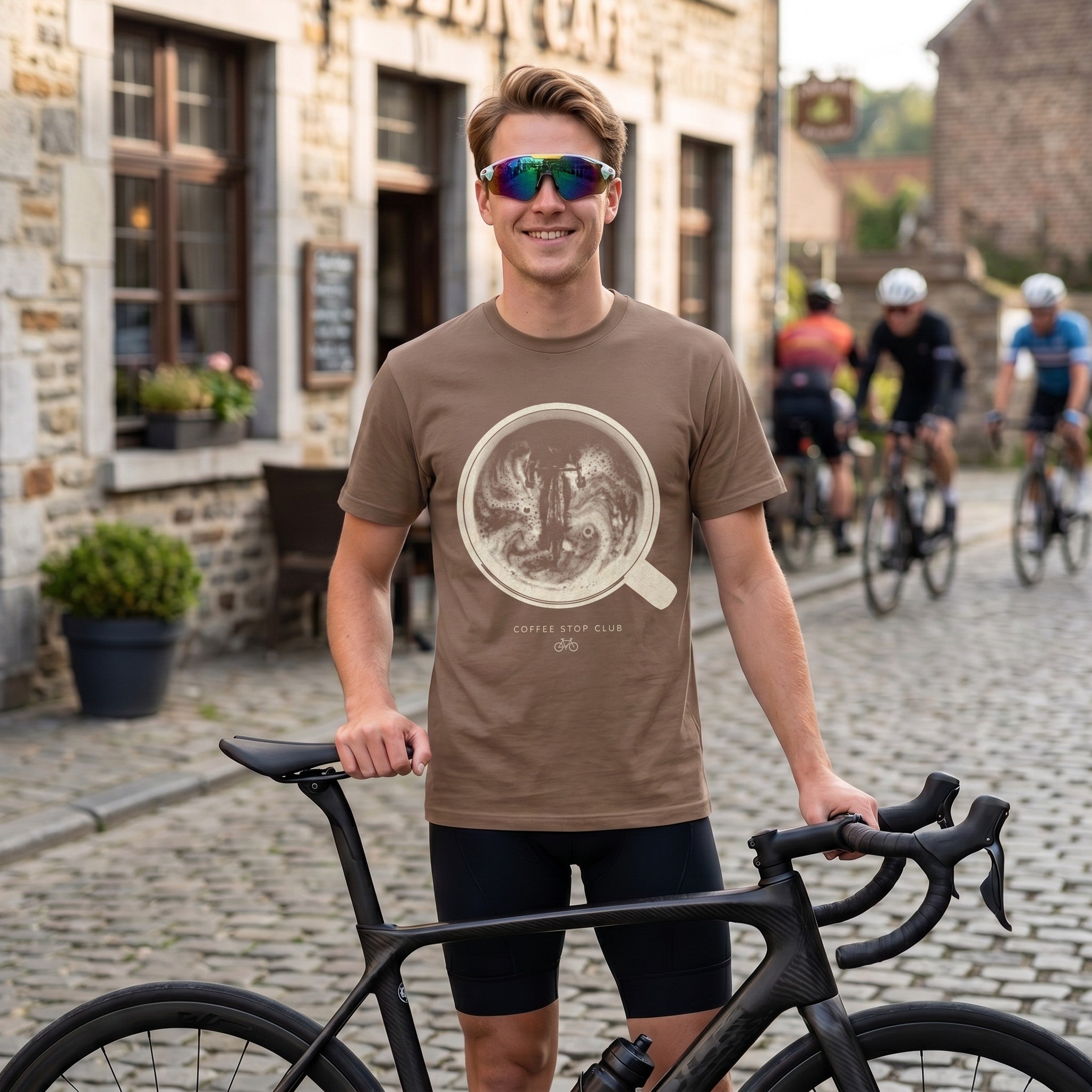 Crema de la Crema Cycling T-Shirt — Espresso lifestyle