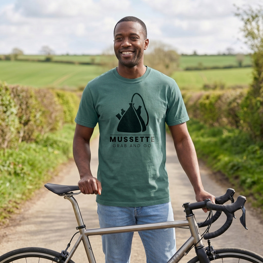 Mussette Grab & Go T‑Shirt — Light Green lifestyle