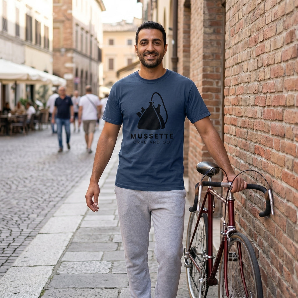 Mussette Grab & Go T‑Shirt — Midnight lifestyle
