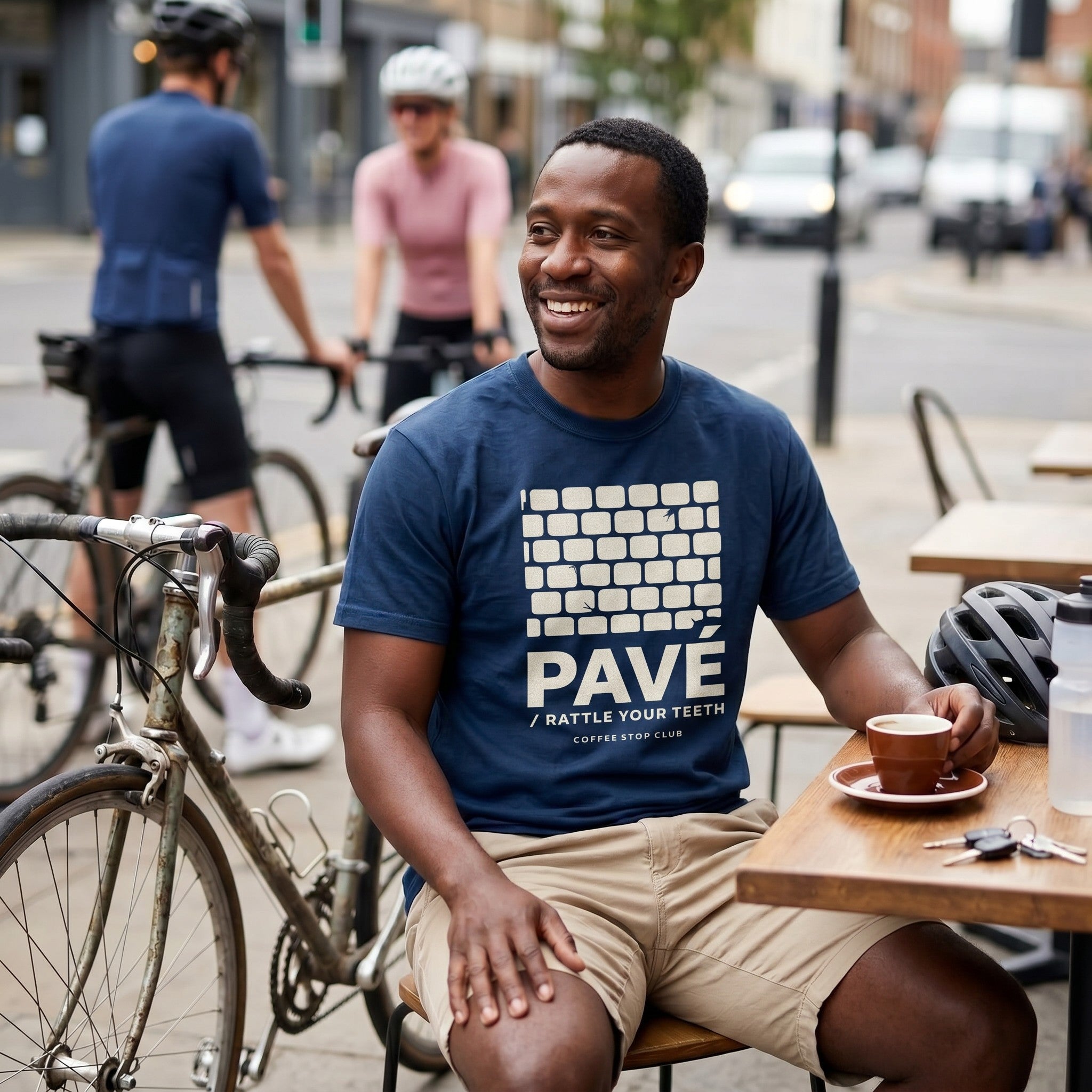Pavé Tour T‑Shirt — Navy lifestyle