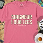 Soigneur Leg Rub Tour T‑Shirt — Crunchberry