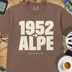 1952 --> l'Alpe Tour T‑Shirt — Espresso